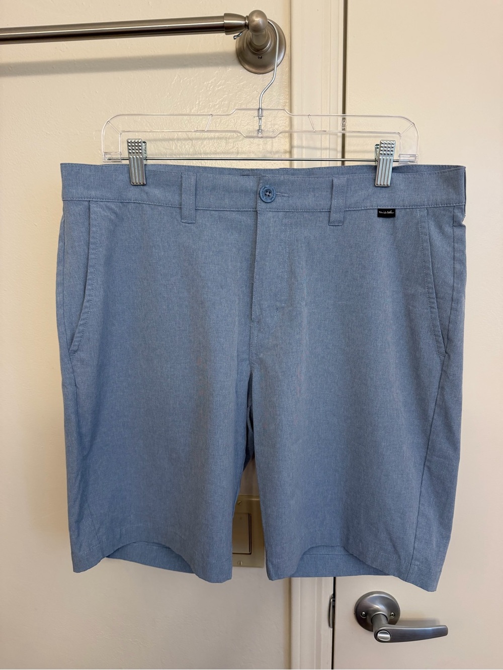 Travis Mathew Beck Golf Shorts Blue Stretch Performance Mens Size 34